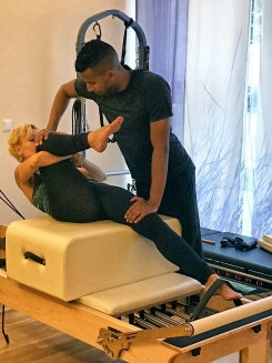 Brett Howard bei Pilates Rosen